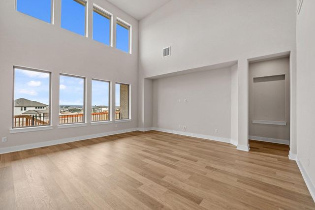 112 Gibbs DR, Liberty Hill, TX 78642