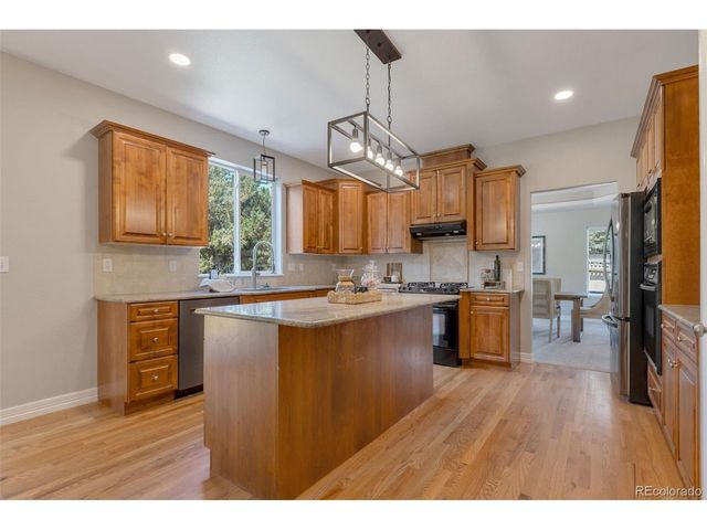 2698 Trailridge Dr W, Lafayette, CO 80026