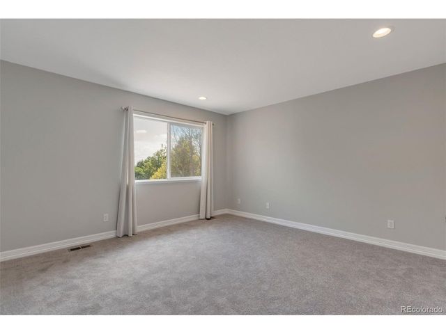 2698 Trailridge Dr W, Lafayette, CO 80026