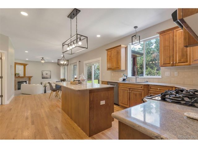 2698 Trailridge Dr W, Lafayette, CO 80026