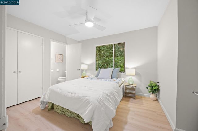 6 Lucille Way, Orinda, CA 94563