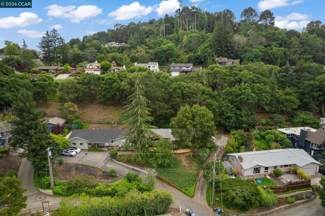 6 Lucille Way, Orinda, CA 94563