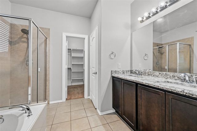 1512 Greenbrier Drive, Van Alstyne, TX 75495