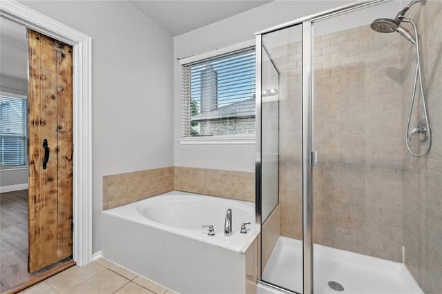 1512 Greenbrier Drive, Van Alstyne, TX 75495