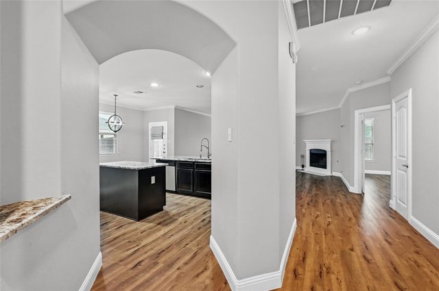 1512 Greenbrier Drive, Van Alstyne, TX 75495