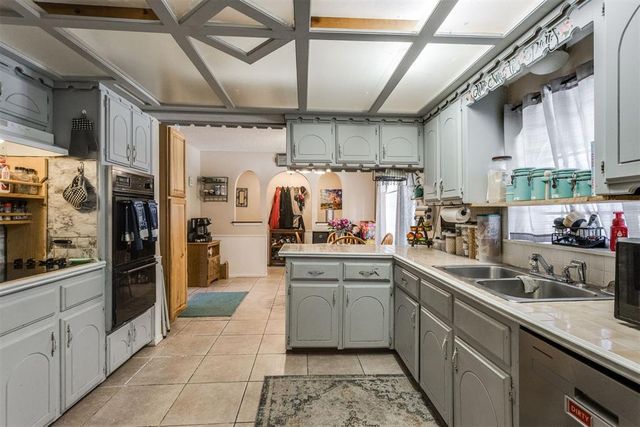 632 Wood Crest Street, Oklahoma City, OK 73160