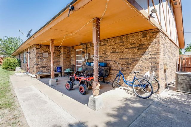 632 Wood Crest Street, Oklahoma City, OK 73160
