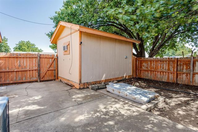 632 Wood Crest Street, Oklahoma City, OK 73160