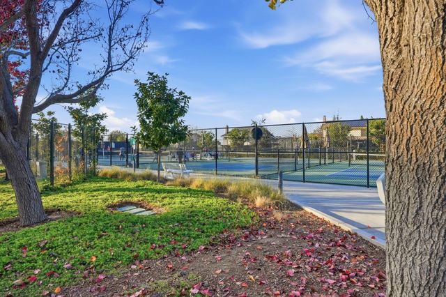 6041 Montgomery Bend, San Jose, CA 95135