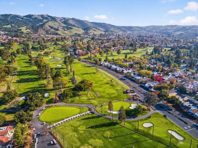 6041 Montgomery Bend, San Jose, CA 95135