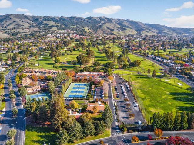 6041 Montgomery Bend, San Jose, CA 95135