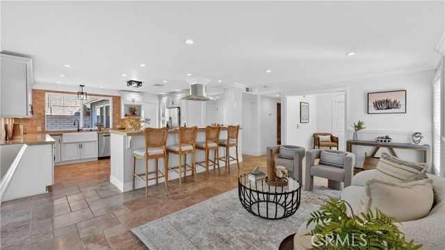 20261 Lighthouse, Huntington Beach, CA 92646