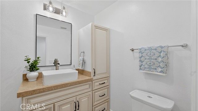 20261 Lighthouse, Huntington Beach, CA 92646