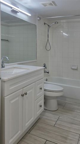 7808 Sonoma Springs Cir 103, Lake Worth, FL 33463