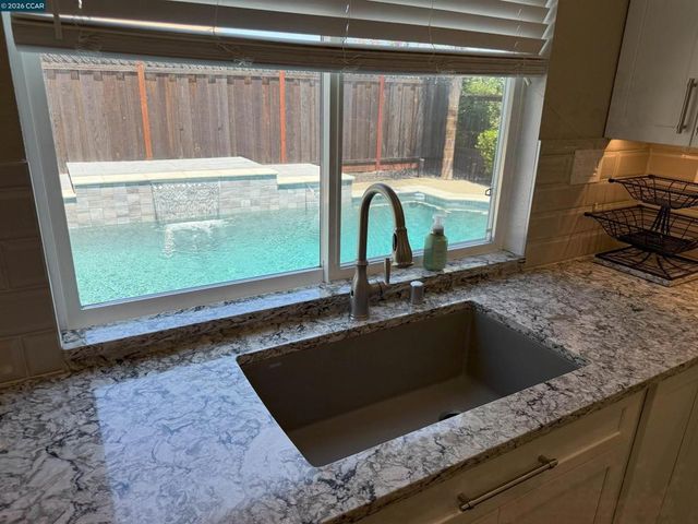 895 895 Boltzen Ct, Brentwood, CA 94513