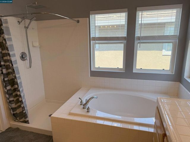 895 895 Boltzen Ct, Brentwood, CA 94513