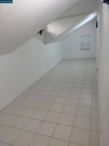 895 895 Boltzen Ct, Brentwood, CA 94513