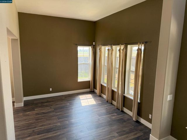 895 895 Boltzen Ct, Brentwood, CA 94513