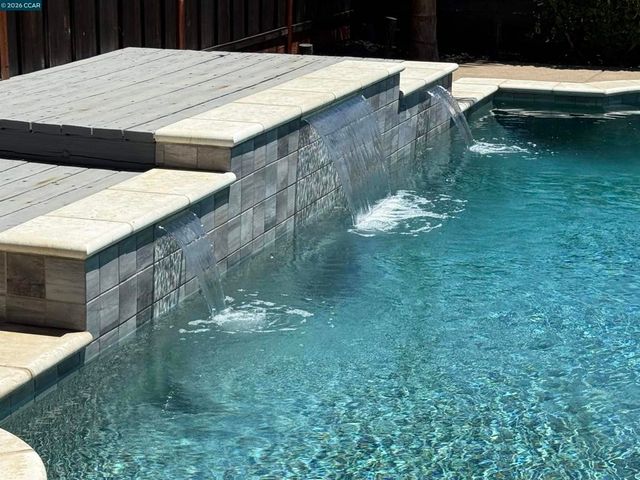 895 895 Boltzen Ct, Brentwood, CA 94513