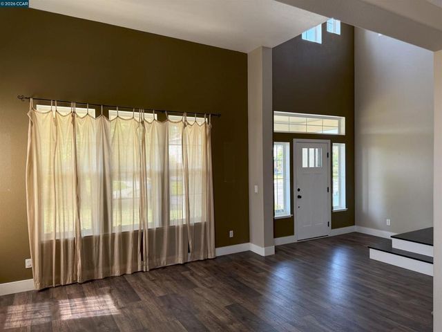 895 895 Boltzen Ct, Brentwood, CA 94513