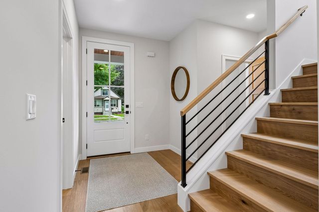3925 40th Avenue S, Minneapolis, MN 55406