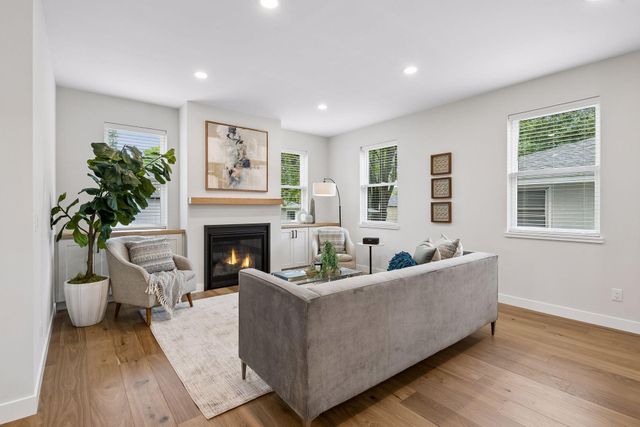 3925 40th Avenue S, Minneapolis, MN 55406
