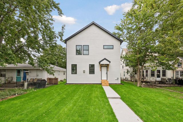 3925 40th Avenue S, Minneapolis, MN 55406