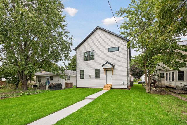 3925 40th Avenue S, Minneapolis, MN 55406