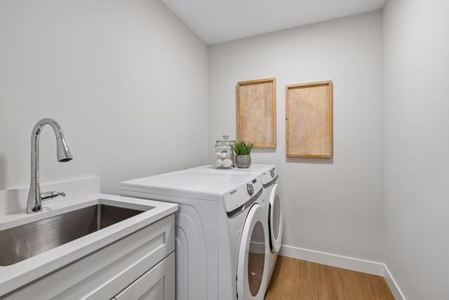 3925 40th Avenue S, Minneapolis, MN 55406