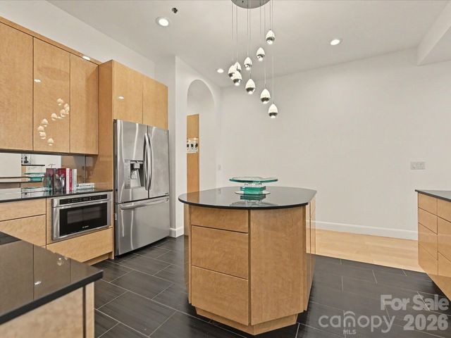 127 N Tryon Street 509.510, Charlotte, NC 28202