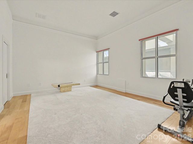 127 N Tryon Street 509.510, Charlotte, NC 28202