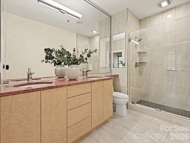 127 N Tryon Street 509.510, Charlotte, NC 28202