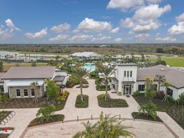 3206 HILLTOP CIRCLE, Bradenton, FL 34211