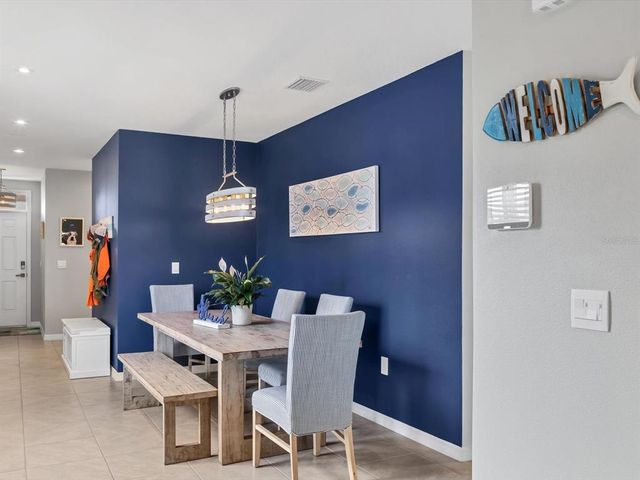 3206 HILLTOP CIRCLE, Bradenton, FL 34211