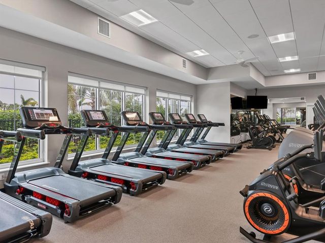 3206 HILLTOP CIRCLE, Bradenton, FL 34211