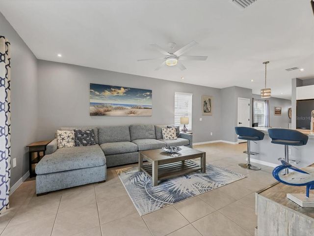 3206 HILLTOP CIRCLE, Bradenton, FL 34211