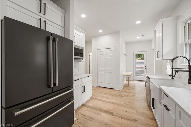 454 Lockland Avenue, Winston-salem, NC 27103