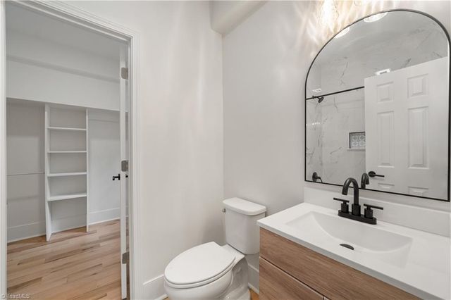 454 Lockland Avenue, Winston-salem, NC 27103