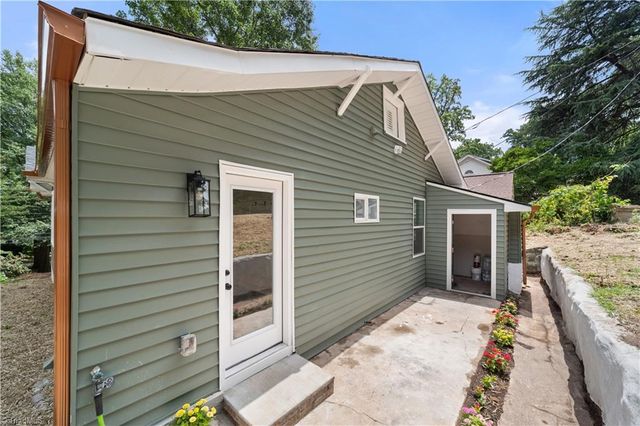 454 Lockland Avenue, Winston-salem, NC 27103