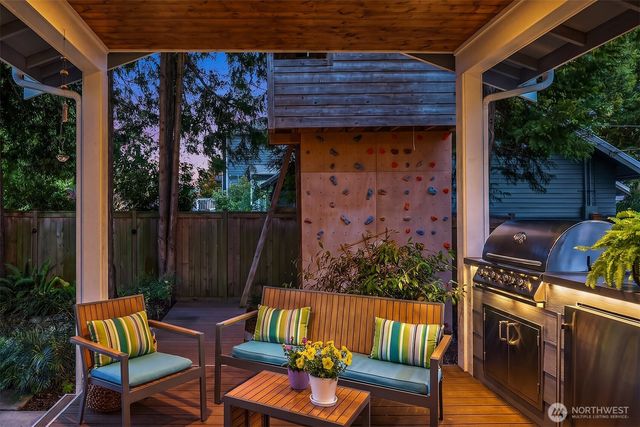 1458 NW 95th Street, Seattle, WA 98117