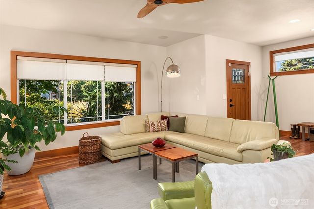 1458 NW 95th Street, Seattle, WA 98117