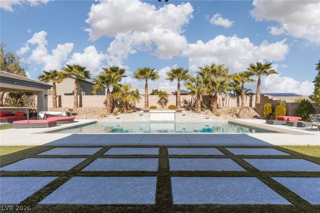 10320 Mystic Ledge Court, Las Vegas, NV 89149