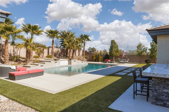 10320 Mystic Ledge Court, Las Vegas, NV 89149