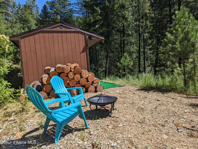 151 Granite Loop Rd, Wallace, ID 83873
