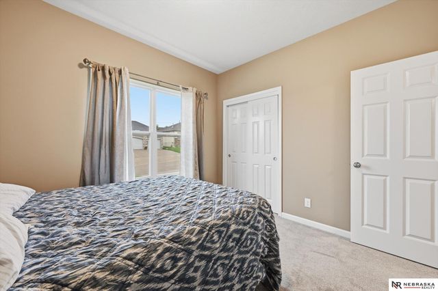 17710 Ogden Street, Omaha, NE 68116