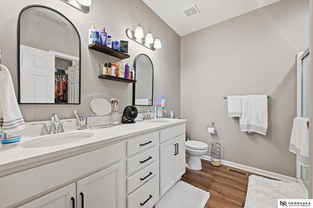 17710 Ogden Street, Omaha, NE 68116