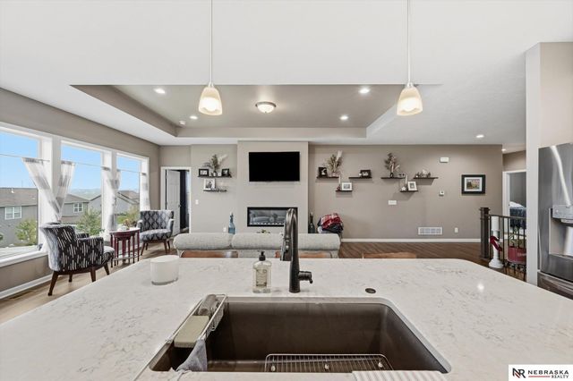 17710 Ogden Street, Omaha, NE 68116