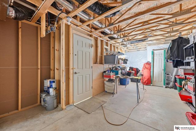 17710 Ogden Street, Omaha, NE 68116