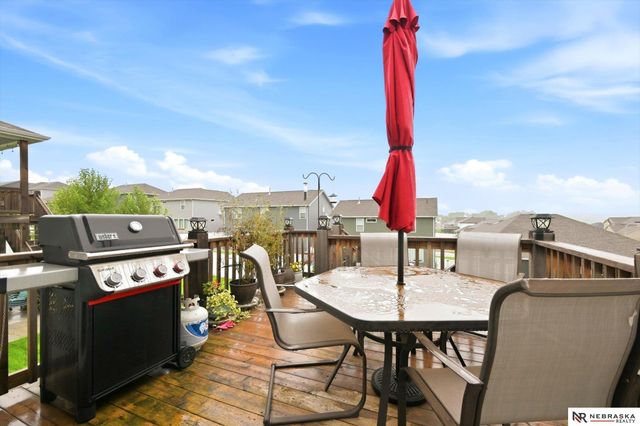 17710 Ogden Street, Omaha, NE 68116