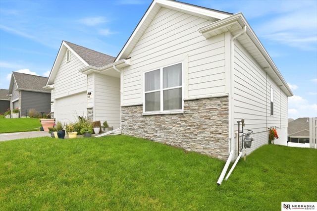 17710 Ogden Street, Omaha, NE 68116